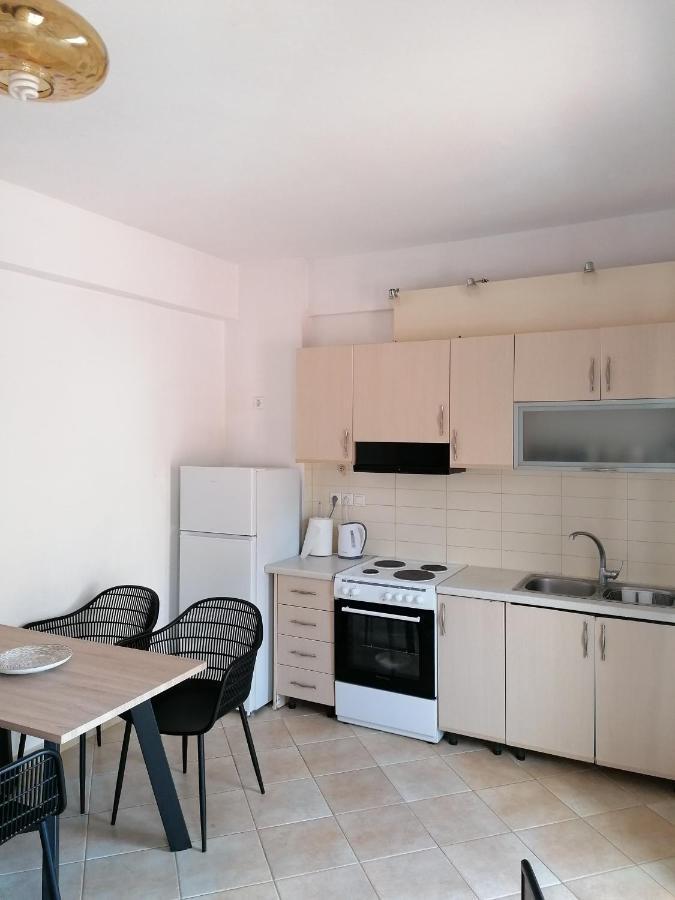 Alexis Apartments Pylos Exterior photo