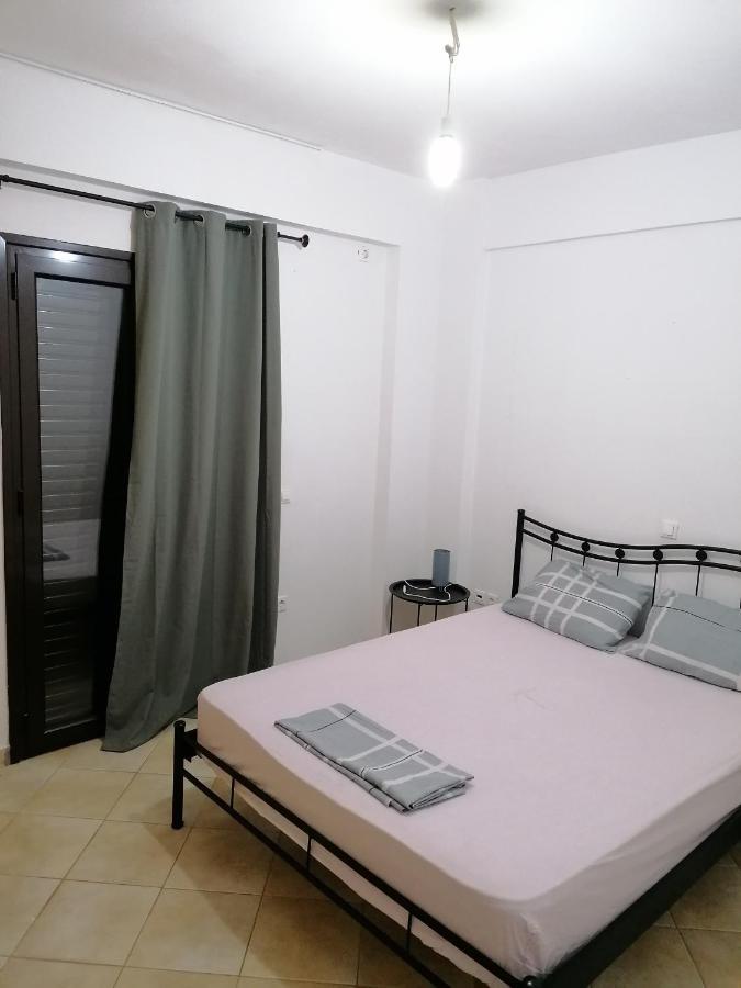Alexis Apartments Pylos Exterior photo